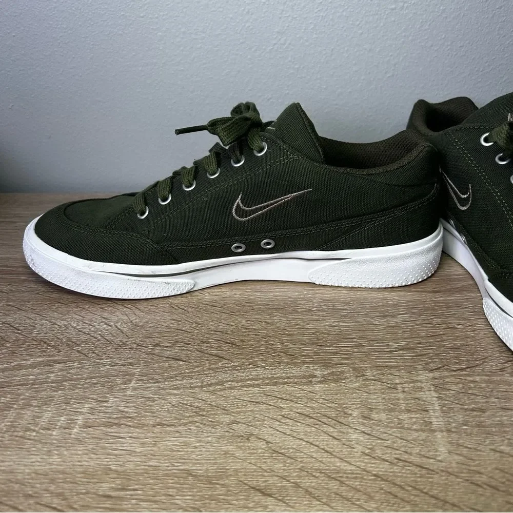 Nike soles smoke green